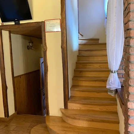 Dereviy Villa *
